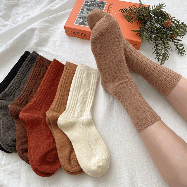 [당일출고/7color] 케이블 니트 데일리 장목 긴 무지 패션 양말