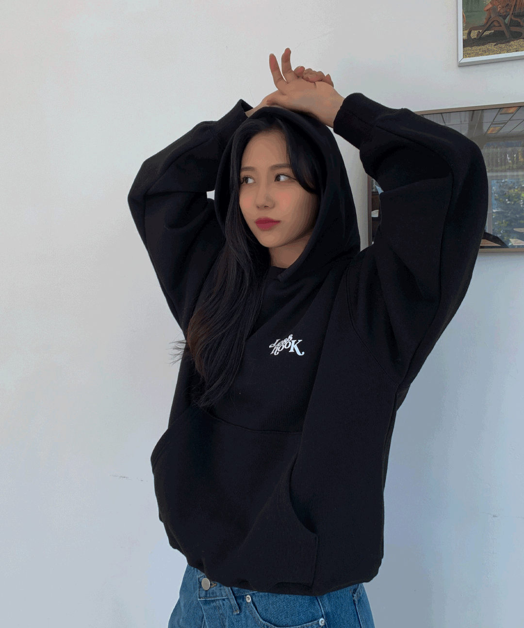 [MADE]케리네 프린팅 넥 스웨트 후드티셔츠