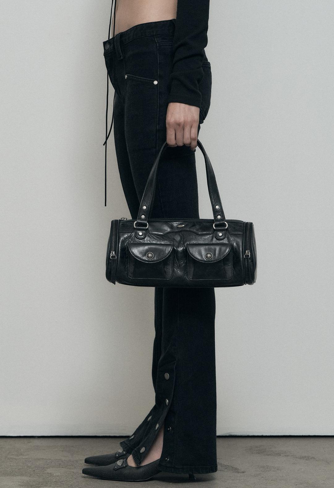 CARGO MINI SHOULDER BAG, GLOSSY BLACK