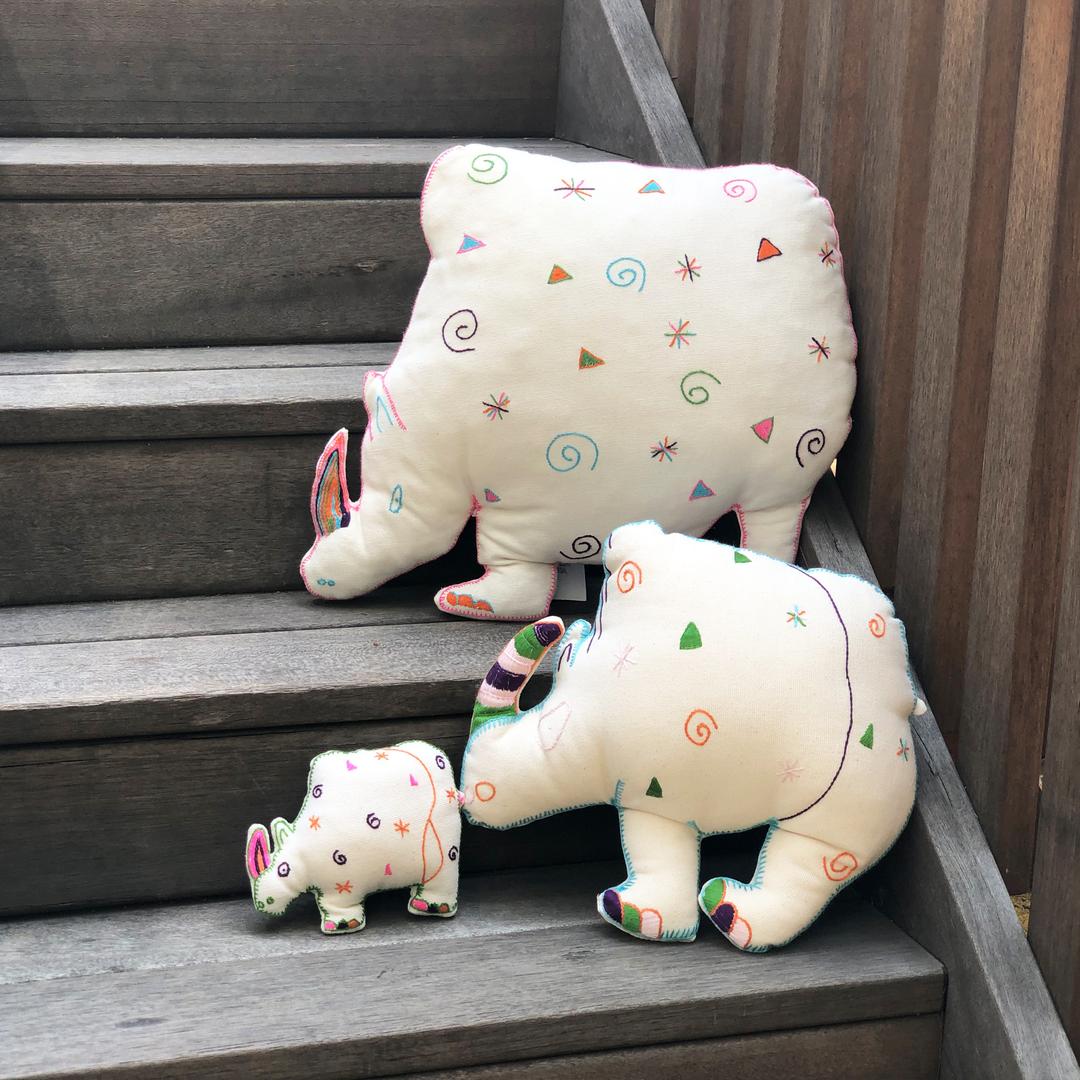 cute rhino (3 size)