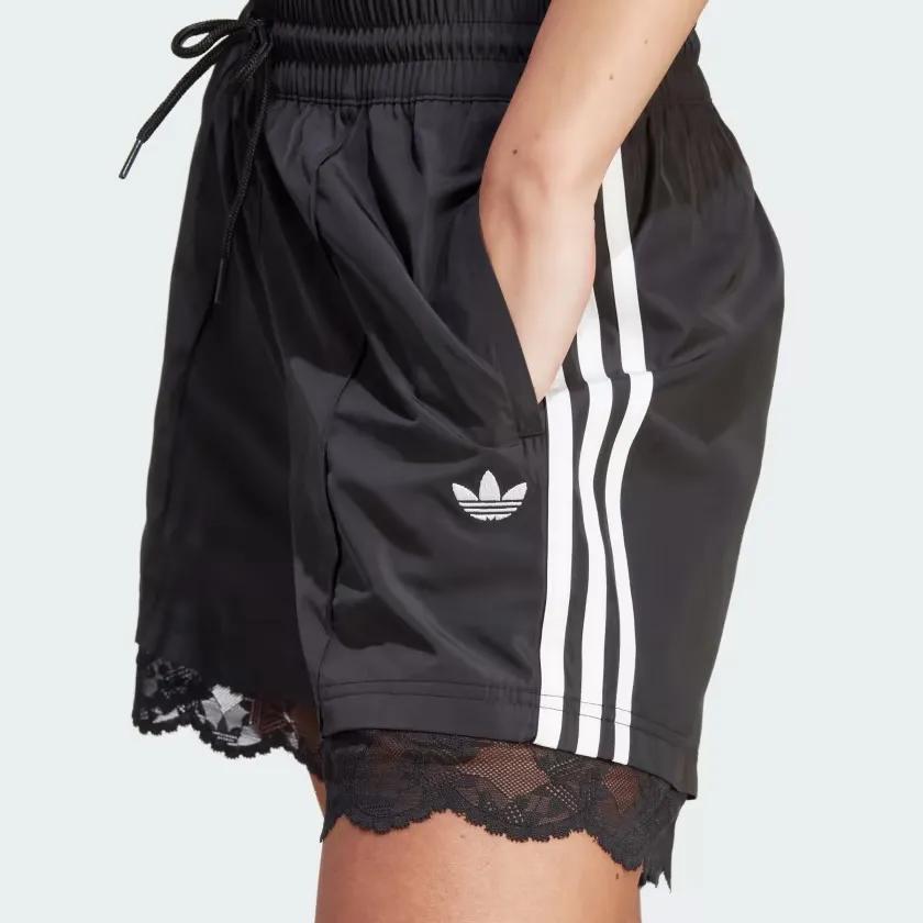 아디다스 레귤러핏 레이스 스트라이프 쇼츠 반바지 II5605 Adidas Lace Trim 3 Stripes Shorts | 상품 상세 | 크로켓