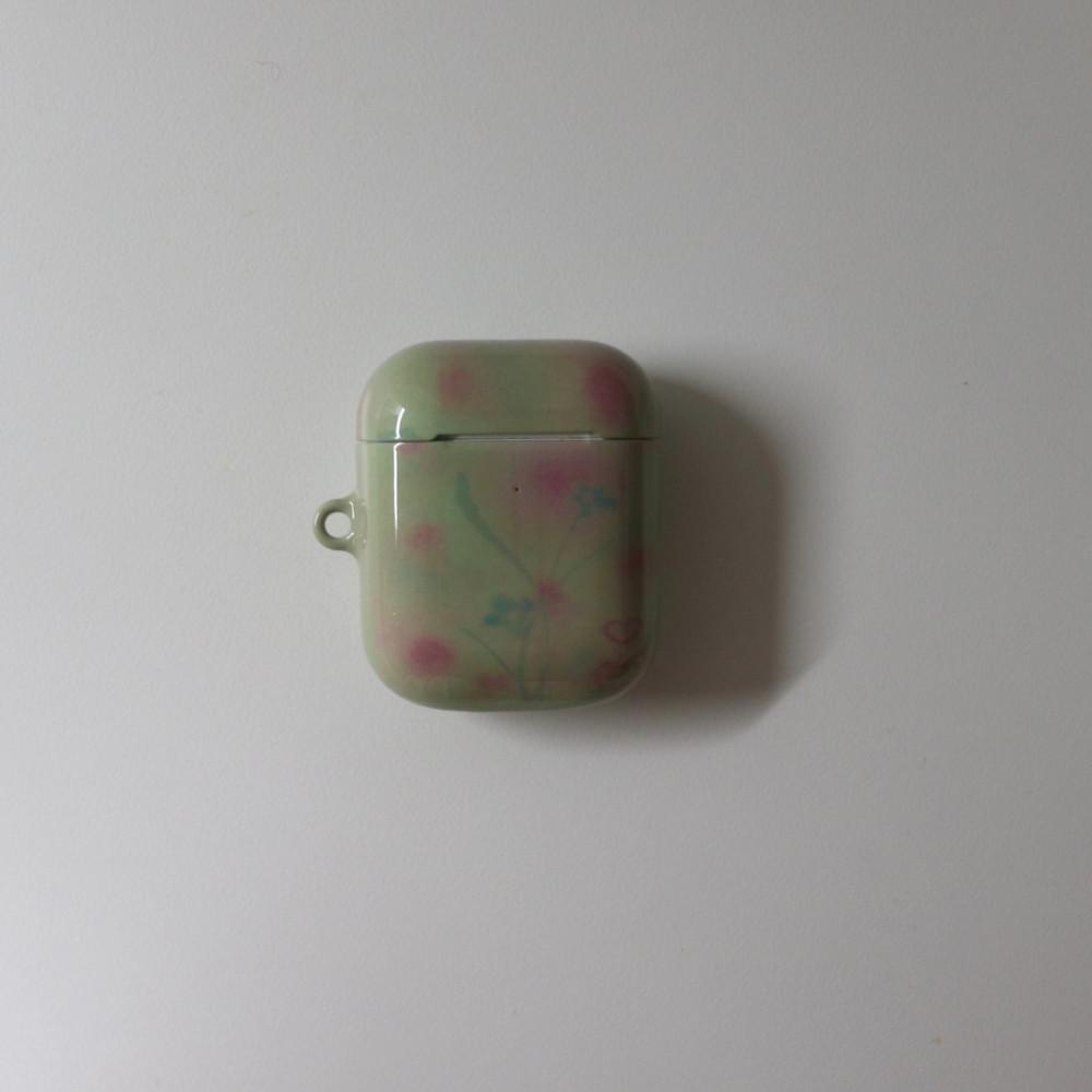 Green(y) airpods case