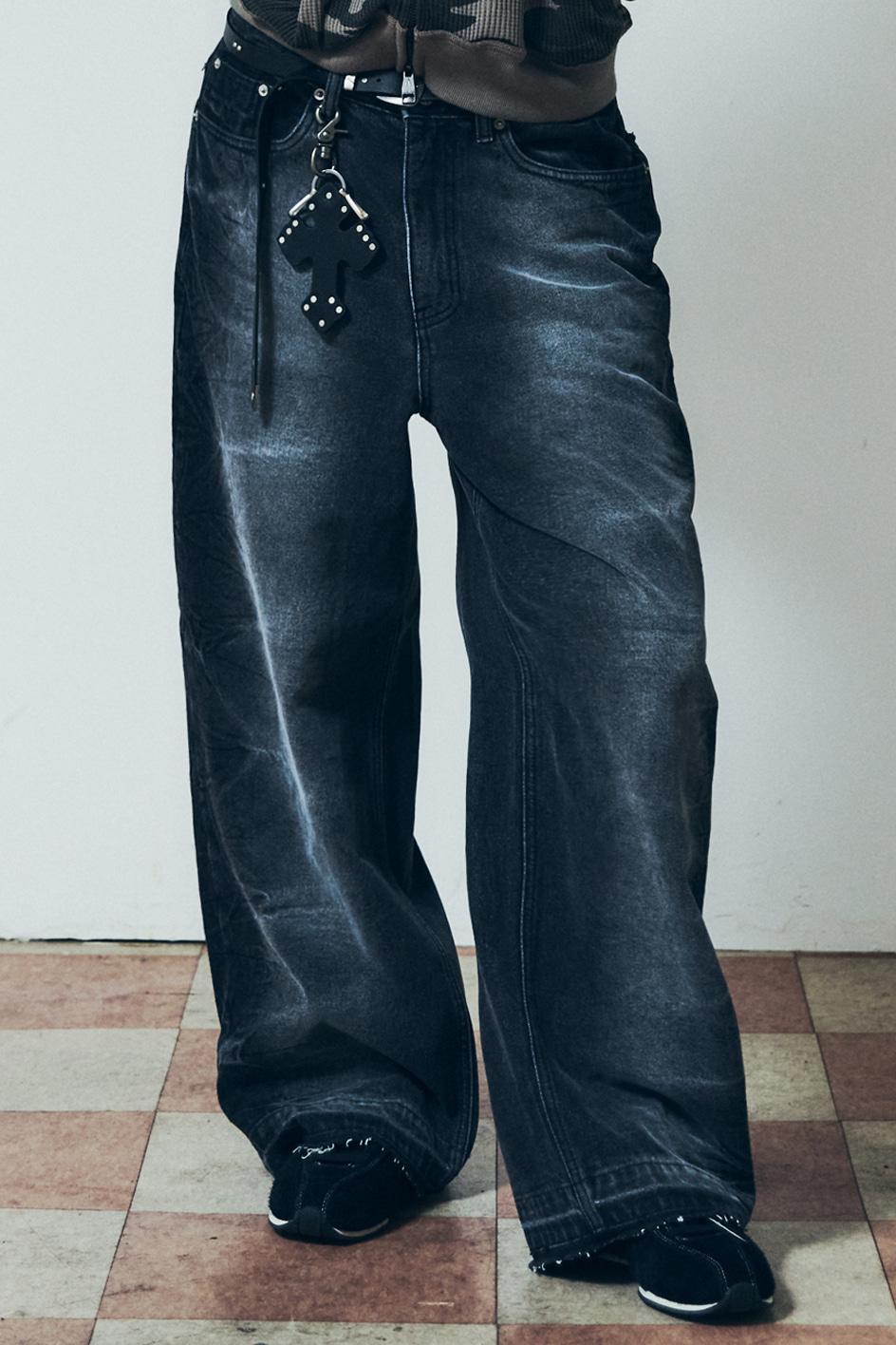 Side Wrinkle Washed Denim Pants (Black)