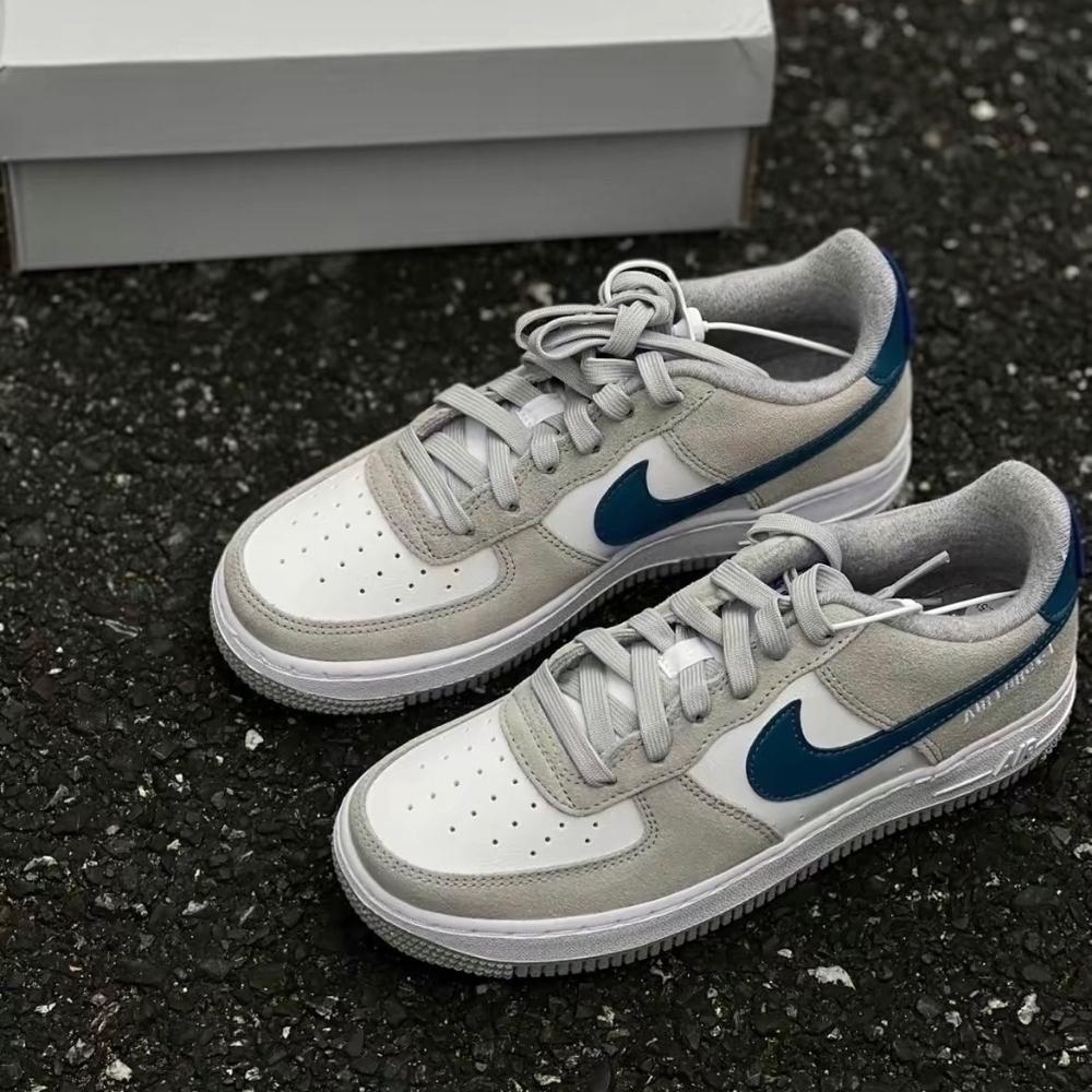 나이키 에어포스 1 07 스모크 그레이 마리나 블루 GS 애슬레틱 클럽 포스 DH9597-001