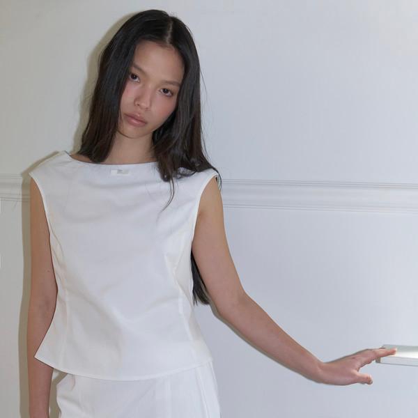 OFF-SHOULDER SLEEVELESS RIBBON TOP_WHITE