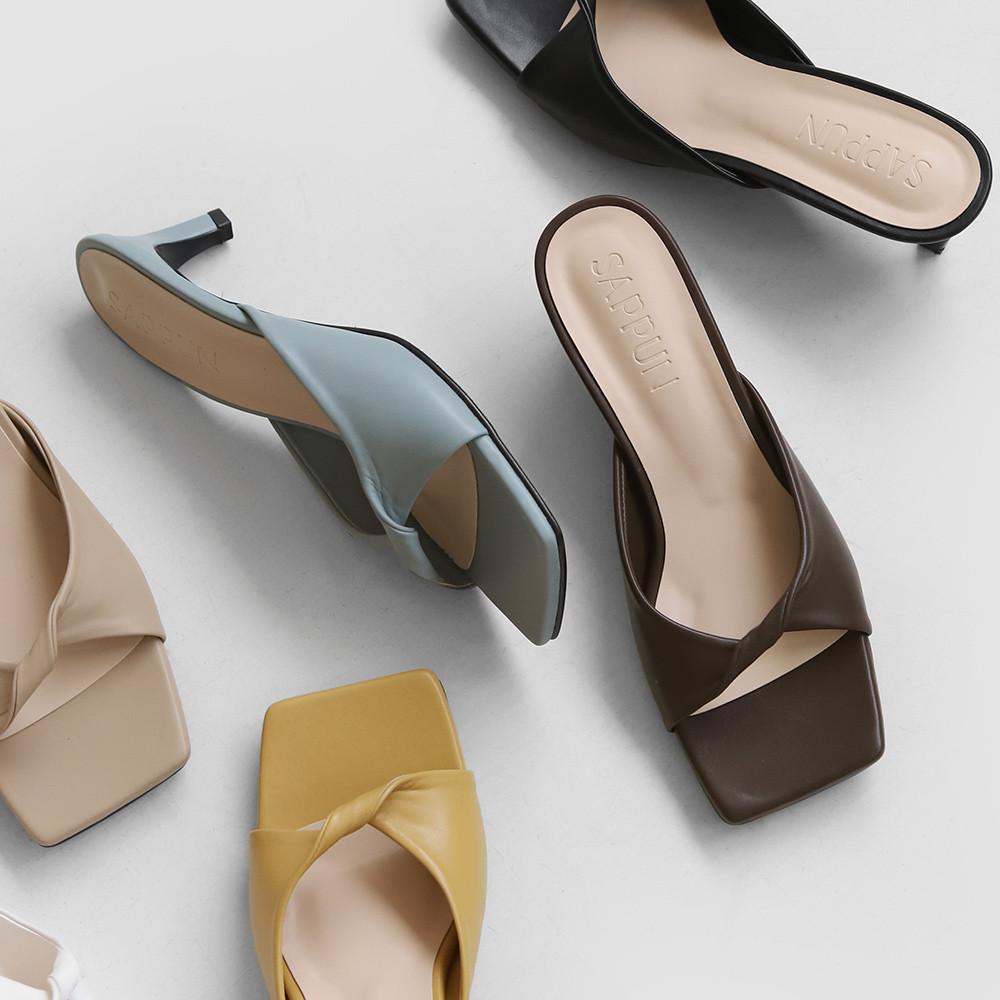 [사뿐] 칼리니 꼬임 스트랩 샌들 뮬 (5cm)