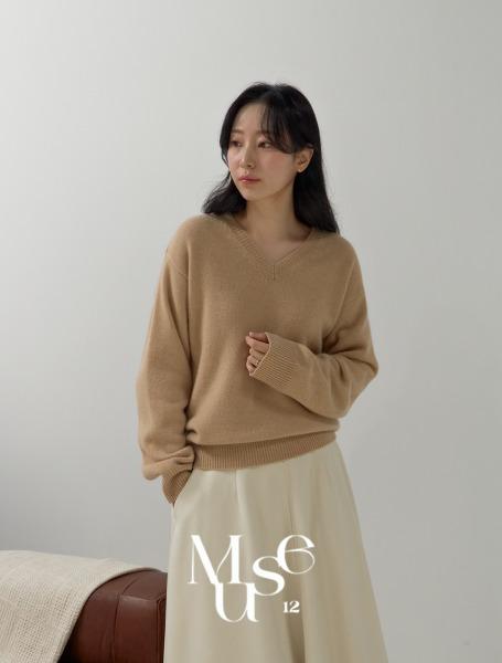 [Muse12]메리노 파인울 100 V넥 니트
