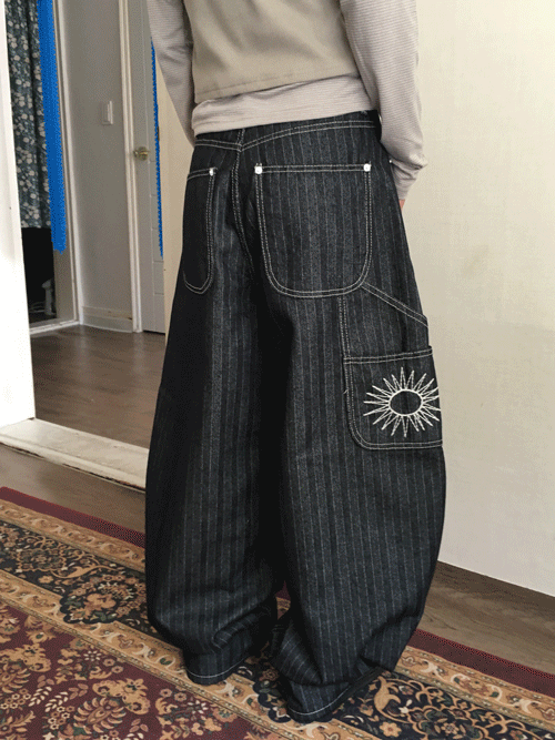 히어린 썬모어 자수 데님 팬츠 (1color)