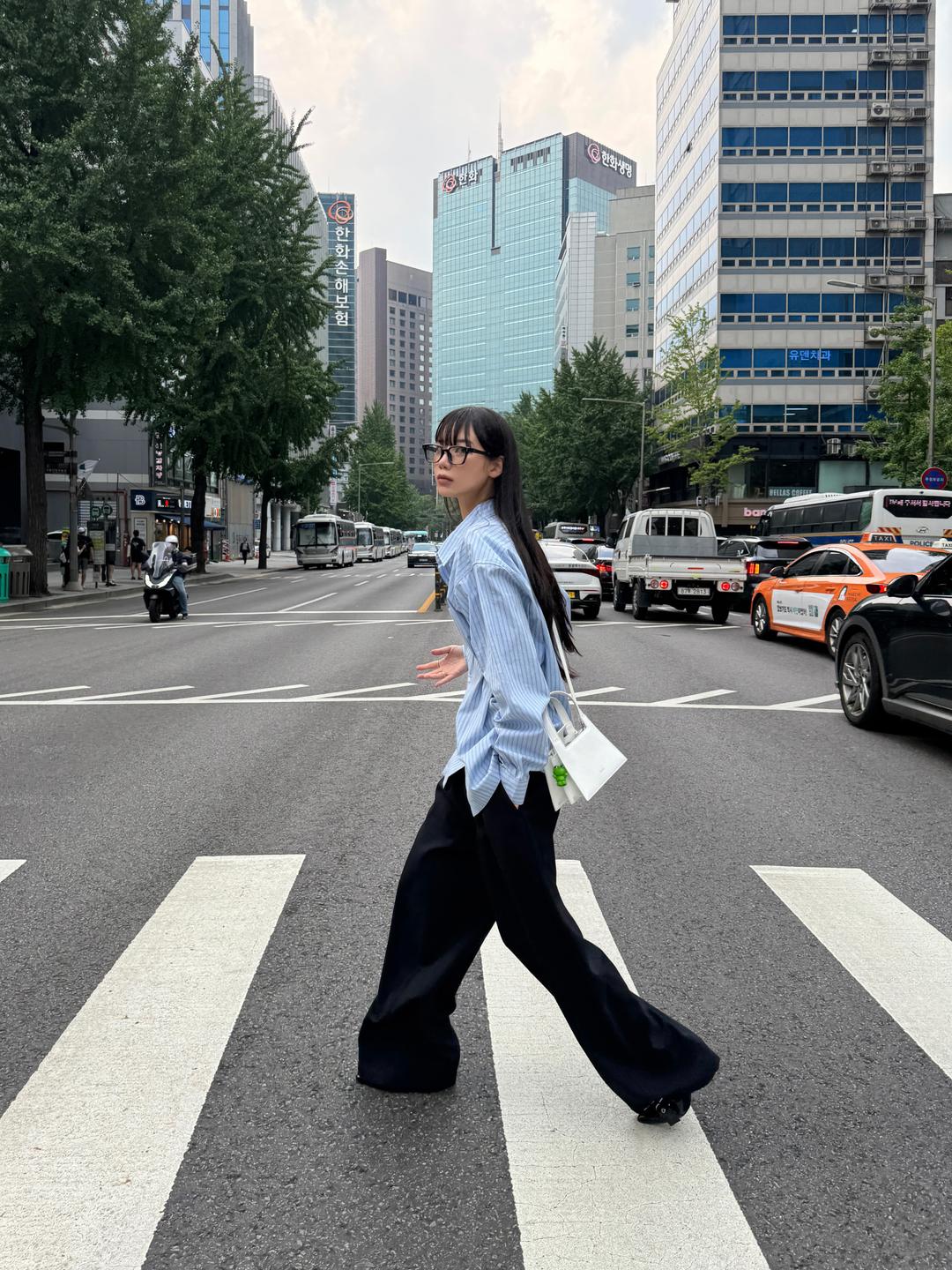 [prts made] [Kuwamura] 쿠와무라 릴렉스핏 수피마 코튼 스트라이프 셔츠, blue