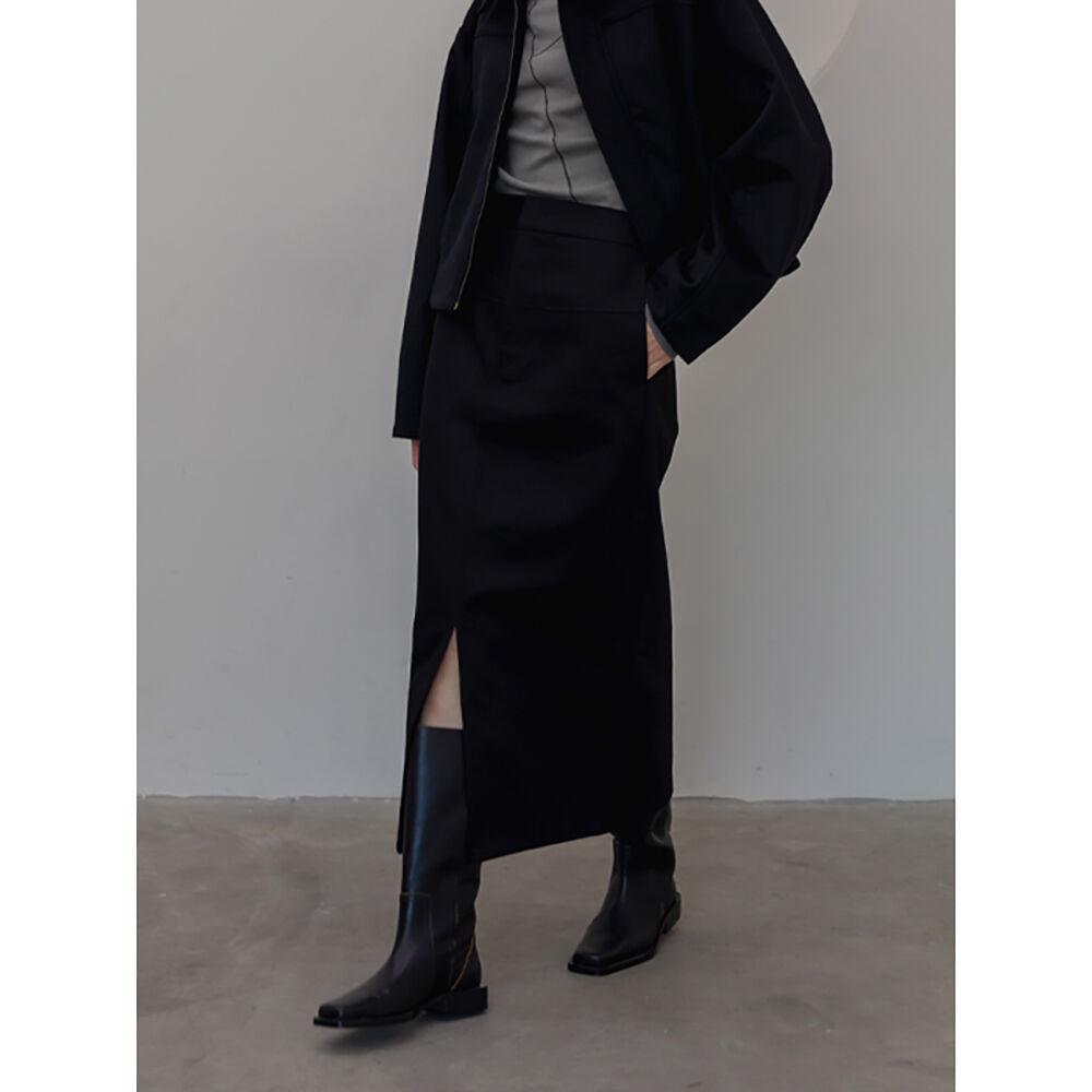 Front slit midi skirt