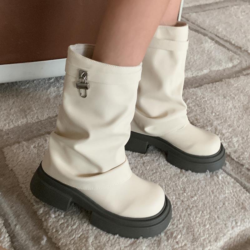 [RB4537] 솔레아 락 팬던트 부츠