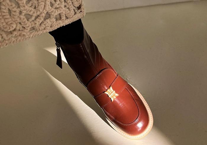 Ionic Ankle Boots Glossy DarkBrown 이오니아 앵클부츠  글로시 다크브라운