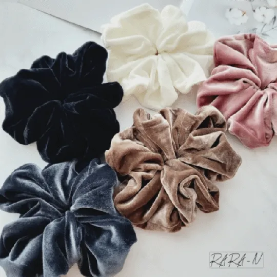 (찜이벤트🤍)벨벳 빅 헤어슈슈 대왕 스크런치 볼륨 곱창밴드 고급 머리끈 데일리 헤어끈