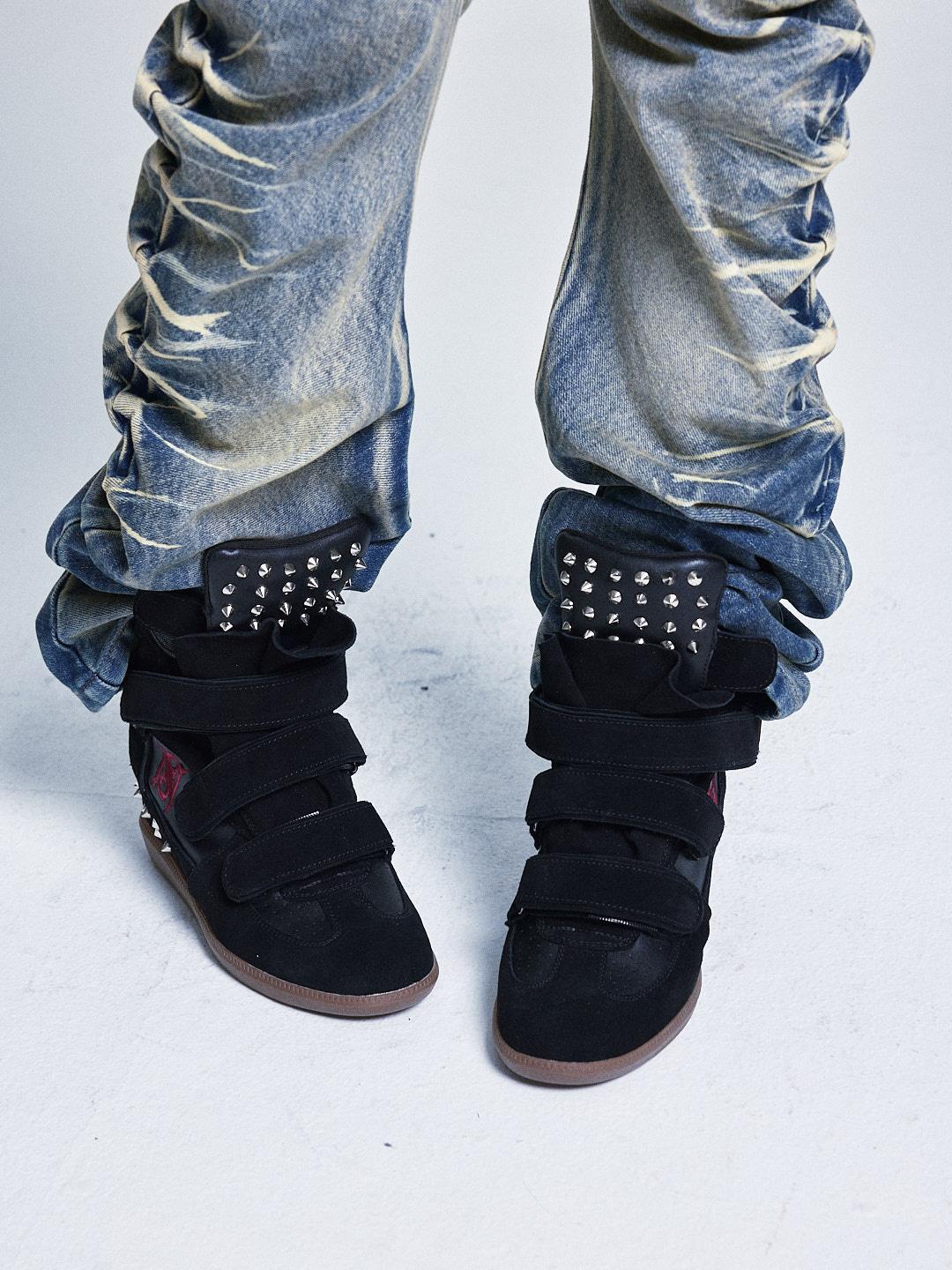 NONAME SPACE Embroidered Studded Wedge Sneakers