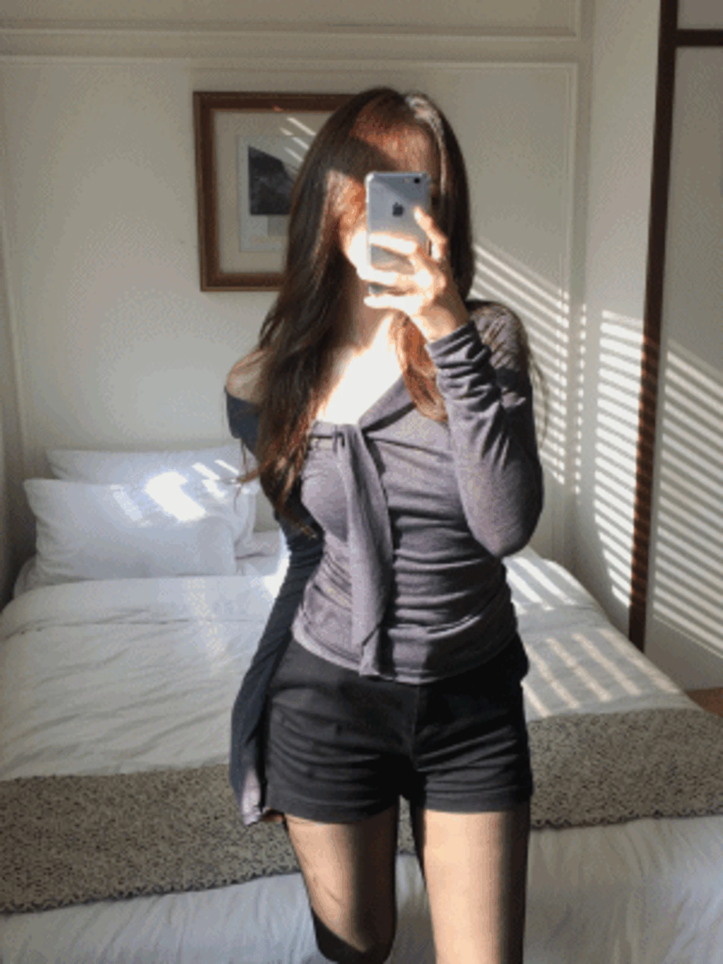 [청순여리/핏보장] 이모션 매듭 니트 원오프숄더 시스루 슬림핏 세라 티셔츠 (3col)