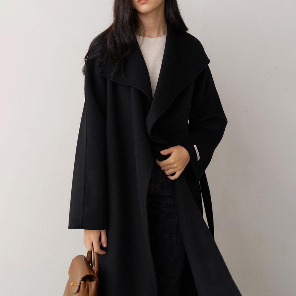 Aura Coat (Black)