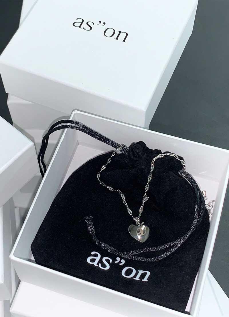 HEART LOGO NECKLACE