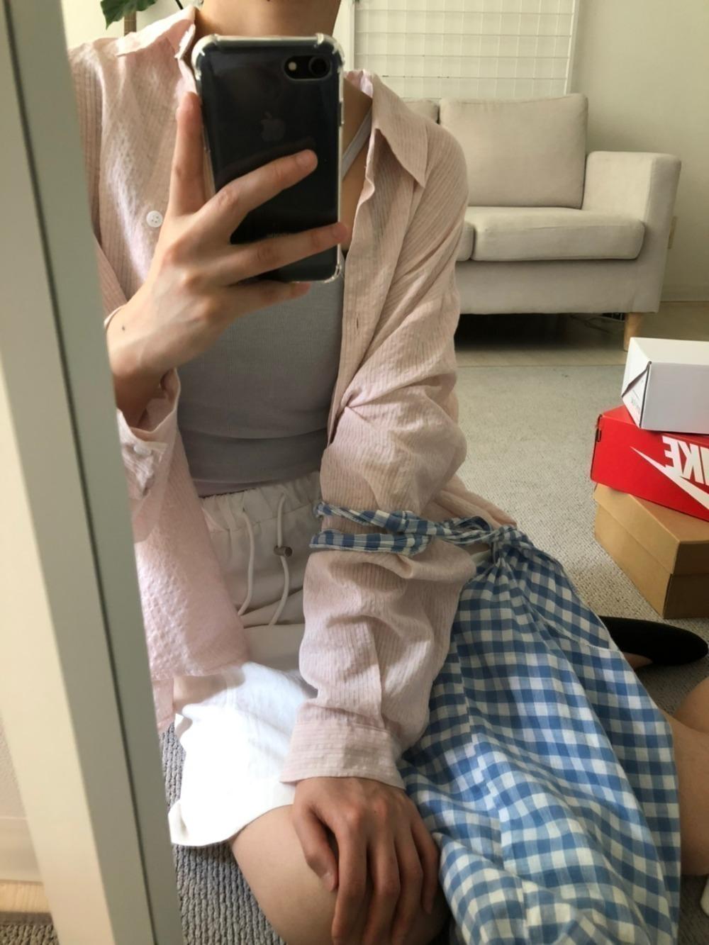 pink stripe shirt