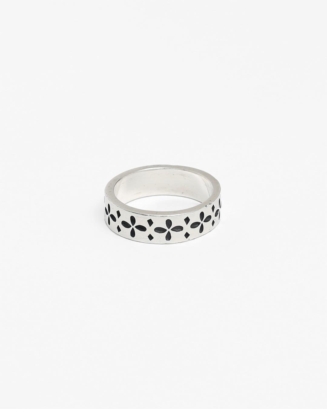 bandana pattern ring