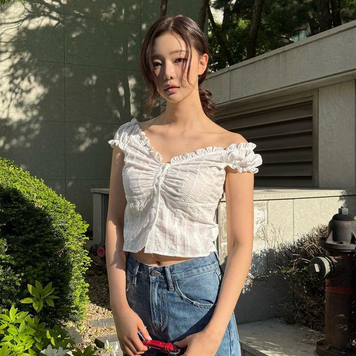 Plie shirring blouse (white lace)