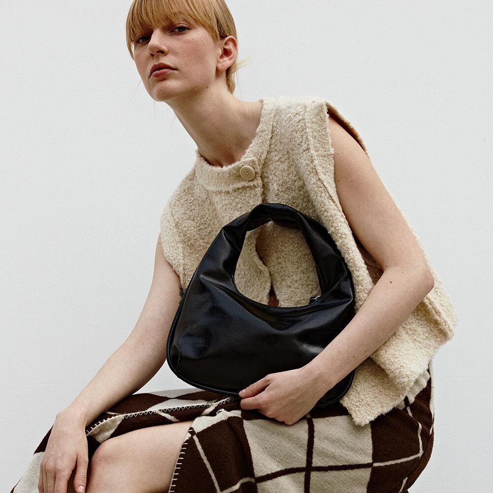 mini plump bag (crinkle black)