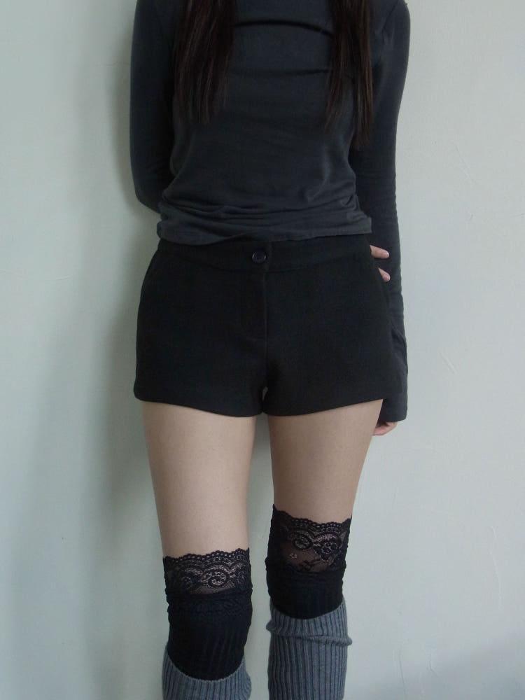 울 로우 숏 팬츠