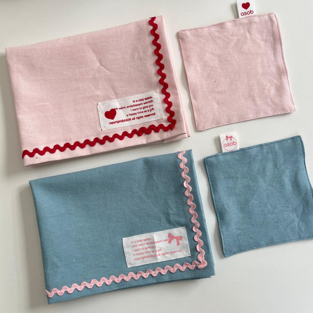 쁘띠 레이스 키친크로스 티코스터