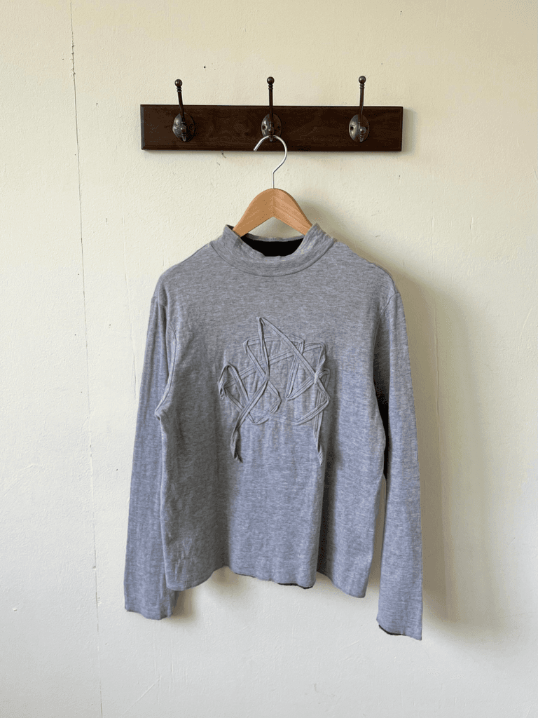 Japan vtg art star turtleneck