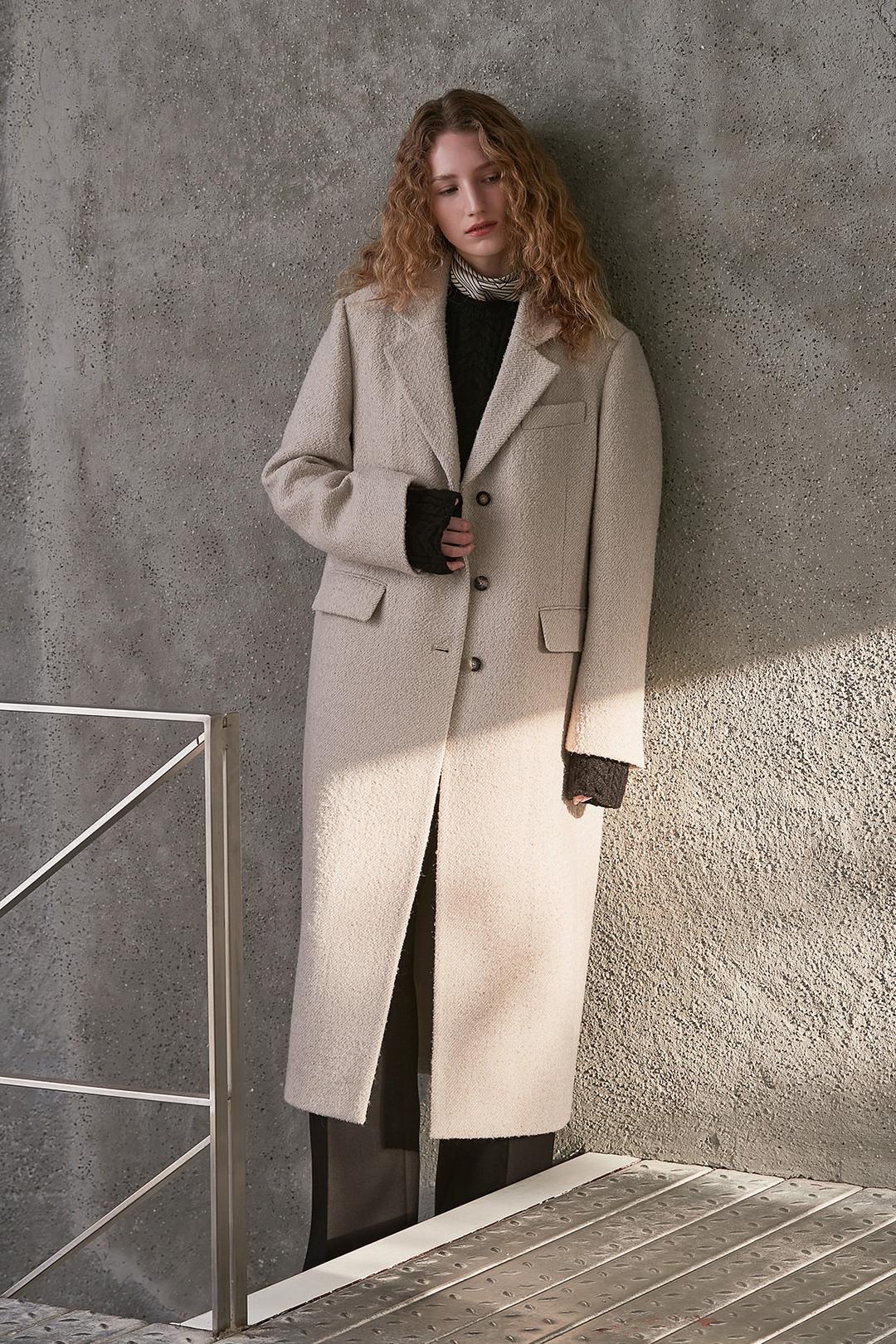 SINGLE 3 BUTTON PADDING MAXI COAT_CREAM BEIGE