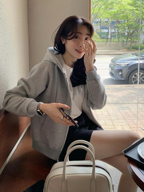 더뮤지엄비지터 The Museum Visitor Heart Stitched Puffer Down