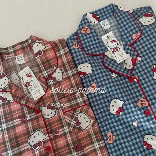(주문폭주/반팔,긴팔/2color)정품 헬로키티 산리오 체크 사계절 면 캐릭터 잠옷 홈웨어 파자마파티