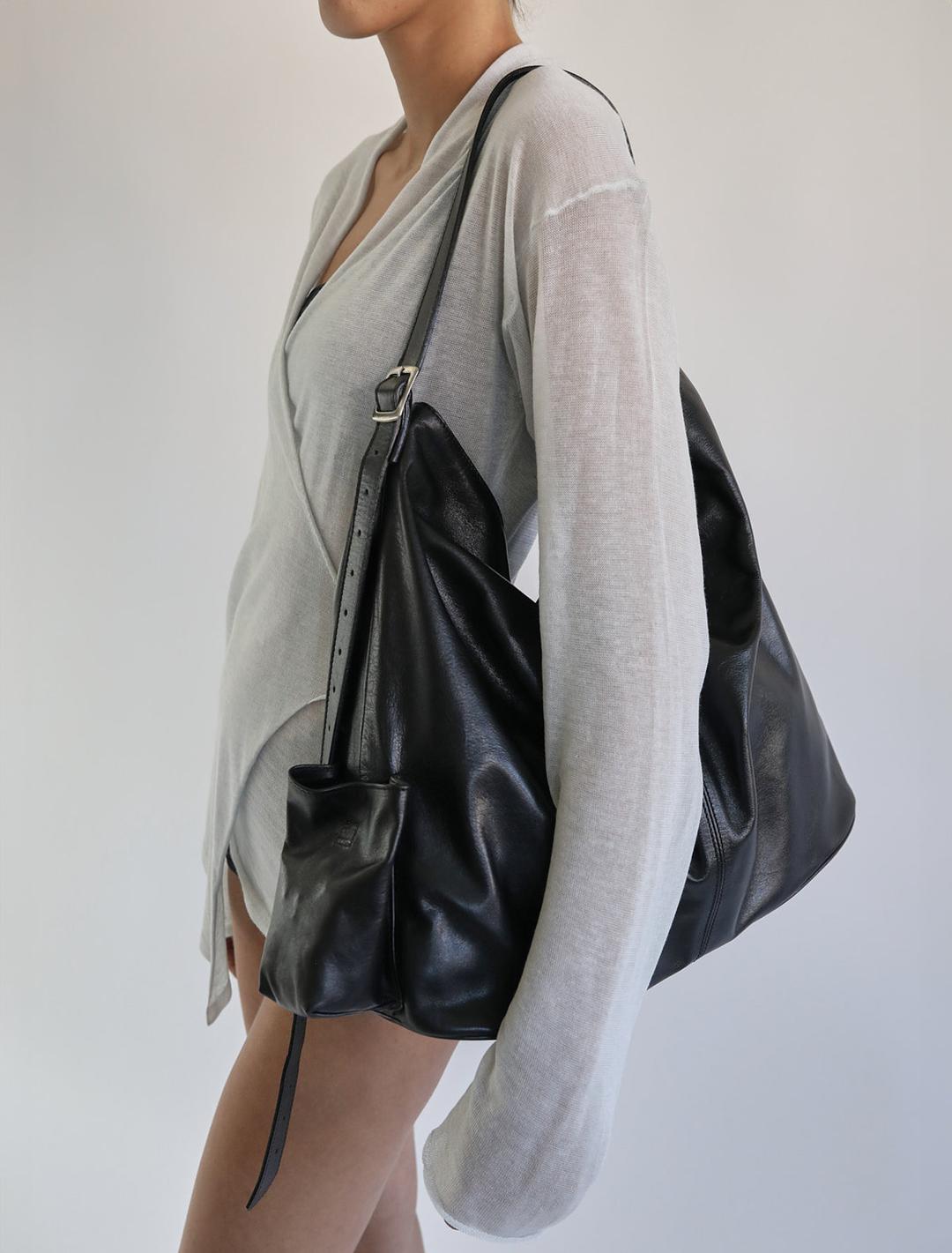 CAMP NOU- Black XXL everyday leather bag