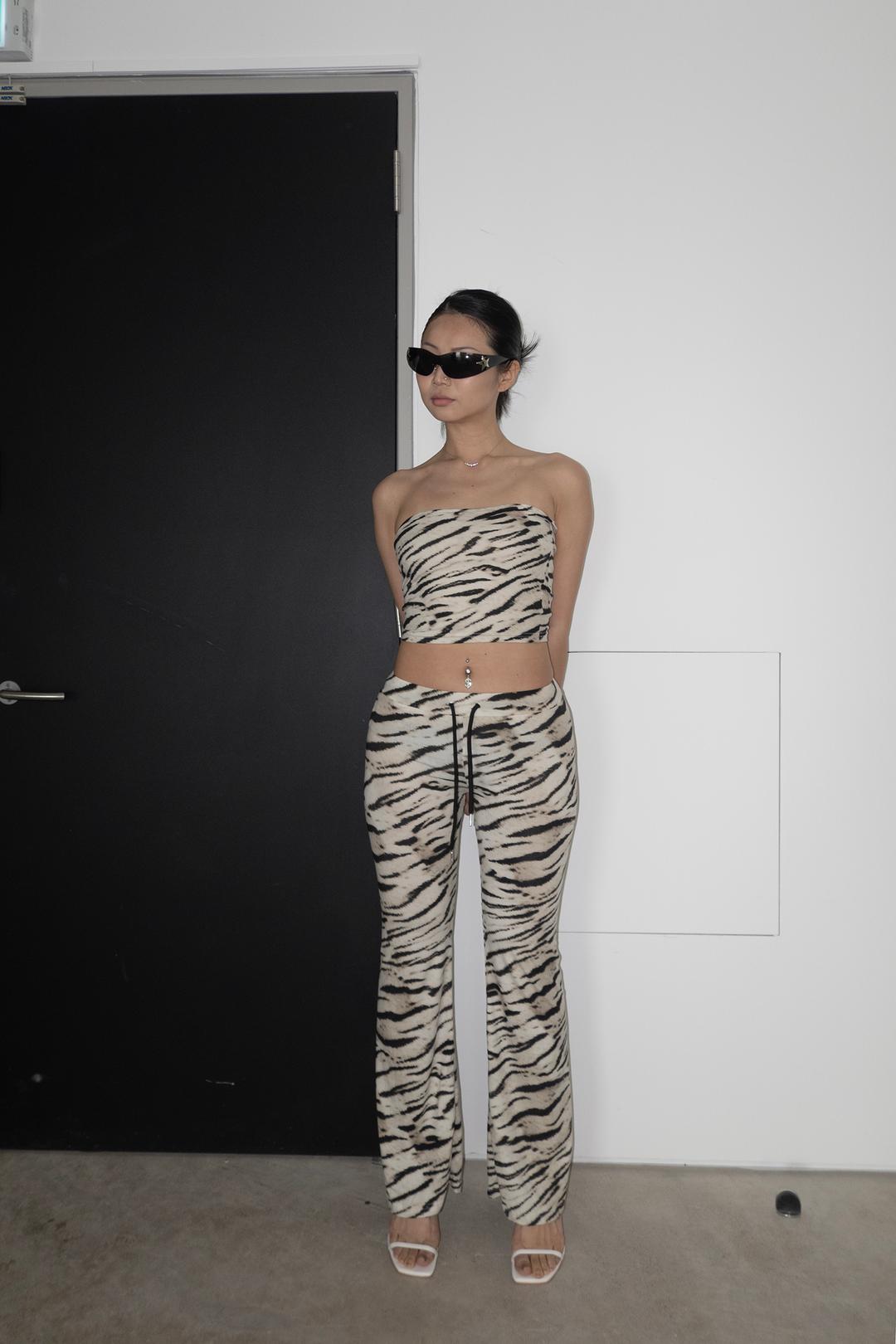 지브라 튜브탑 셋업