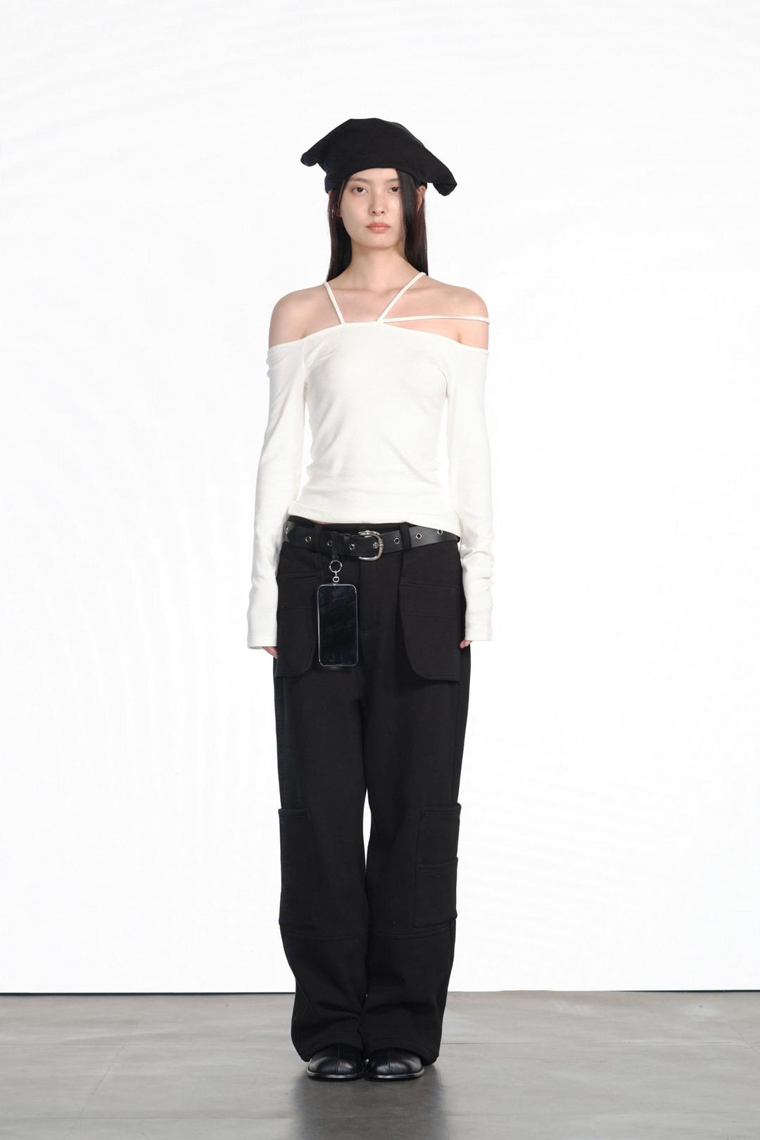 OUTSIDE PATCHED PANTS / BLACK