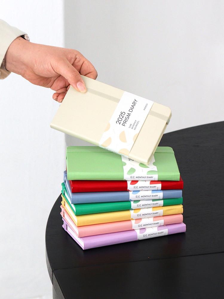 [카드포켓증정] 인디고 2025 프리즘 슬림 먼슬리 다이어리 (날짜형 수첩형 월간) 14개월 심플 업무용 선물