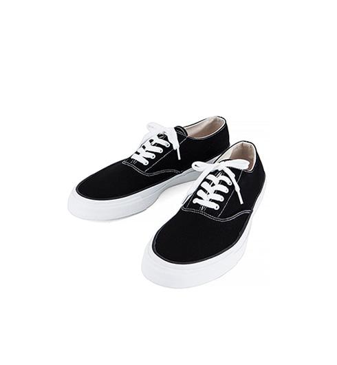Deck Shoes Low White Sole Black