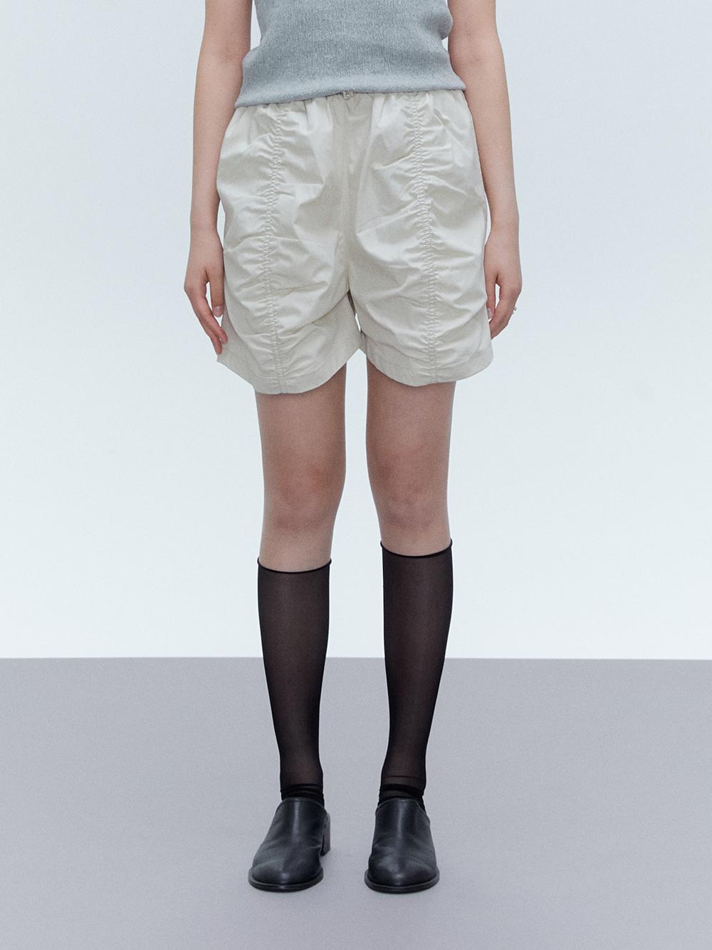 Shirring Banding Shorts BEIGE