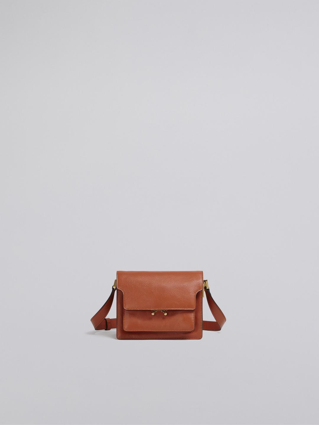 오렌지 텀블드 송아지 가죽 TRUNK SOFT 백