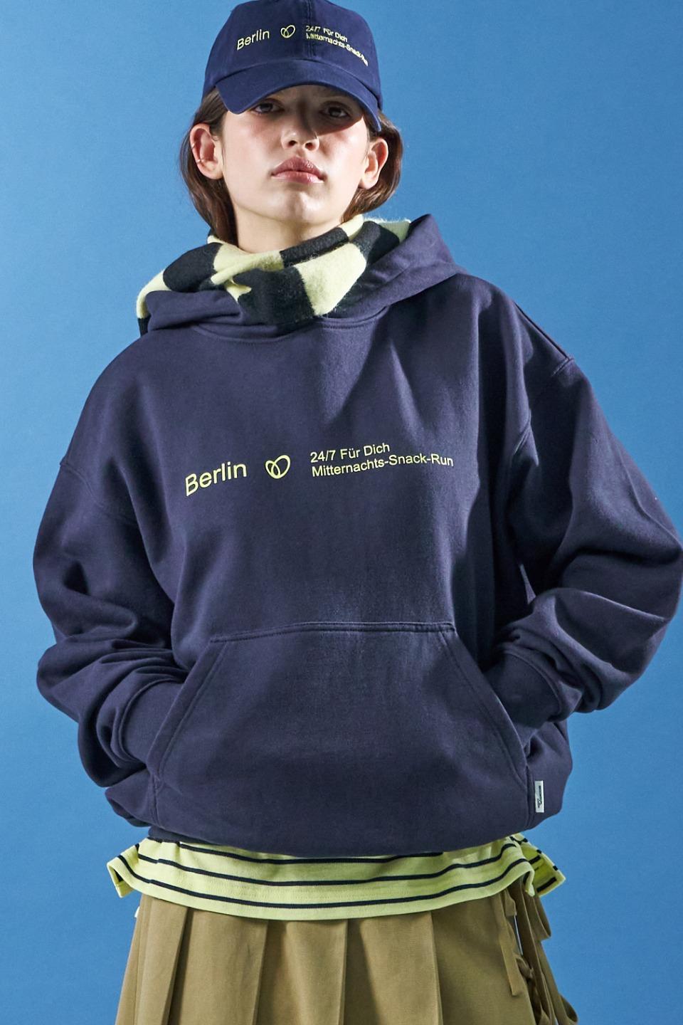 M.C Berlin 247 Hoodie / Navy