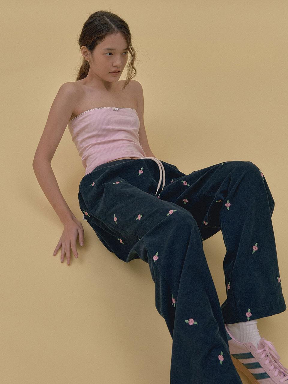 [16차]Rose Embroided Banding Pants (navy)