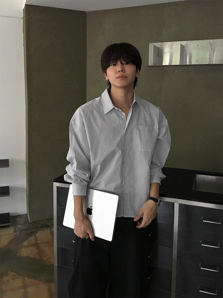 [키, 어깨+3cm] 크롭 스트라이프 셔츠