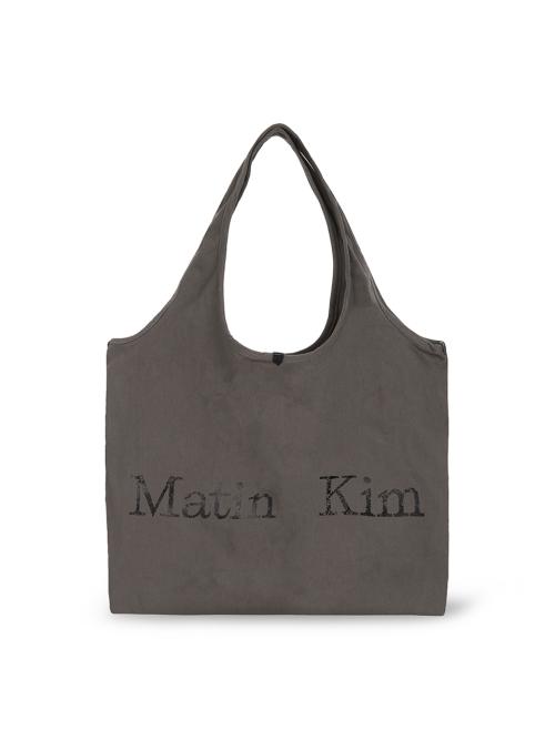 마뗑킴(MATIN KIM)  MATIN CRACKED LOGO ECOBAG IN CHARCOAL - 사이즈 & 후기 | 무신사
