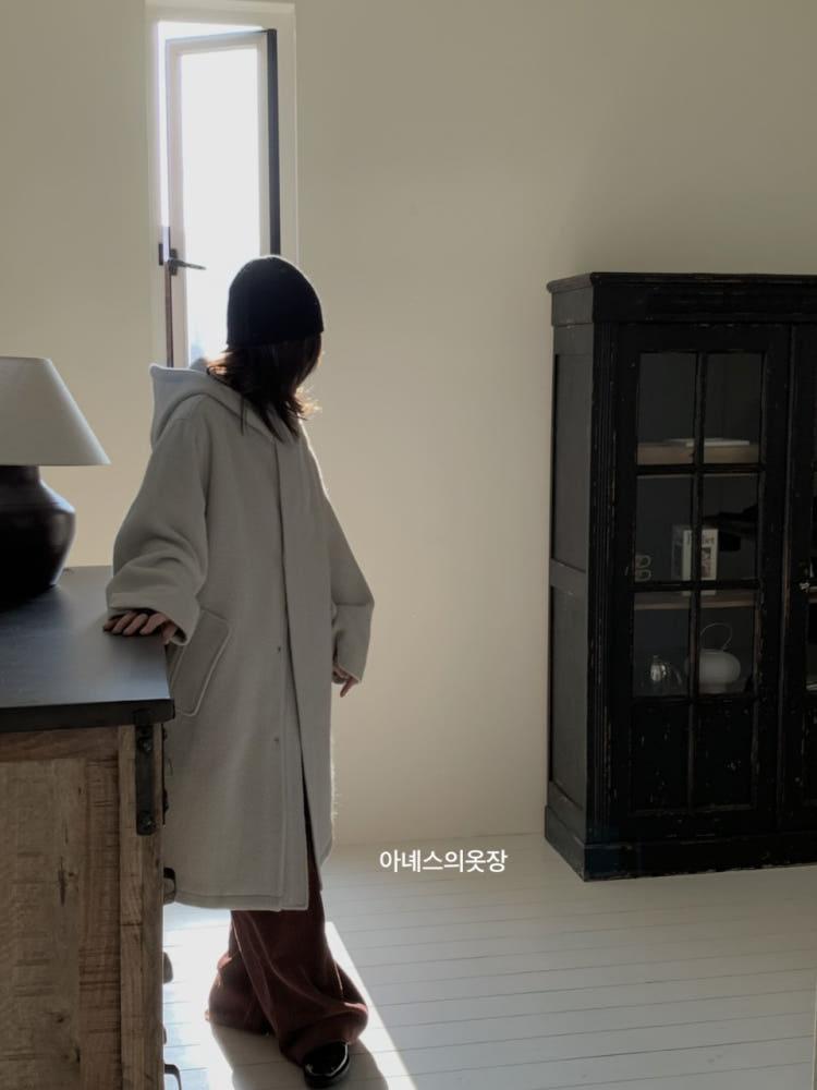 마레  브러쉬 후드 알파카 코트