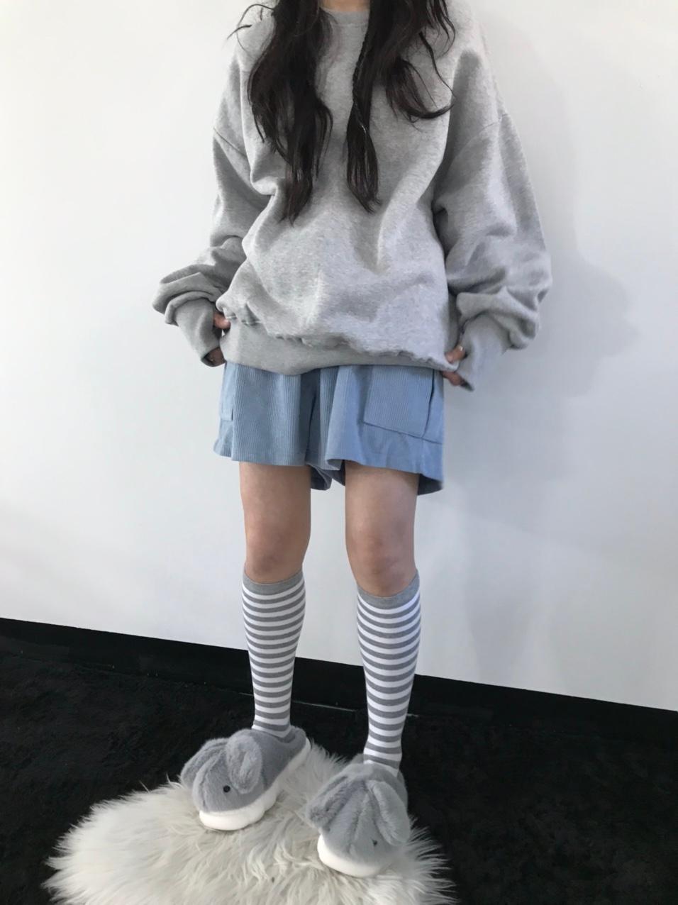 히피디피 grey stripe knee socks