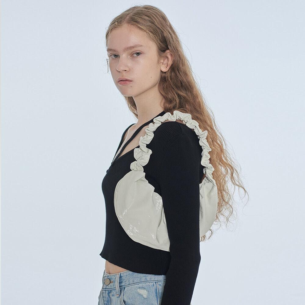 ROUND SHIRRING HANDLE BAG (LIGHT GRAY)