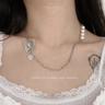 white pearl butterfly side necklace 나비 사이드 목걸이