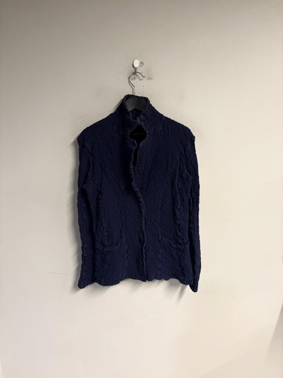 ISSEY MIYAKE me crinkle texture jacket navy -5 (room)