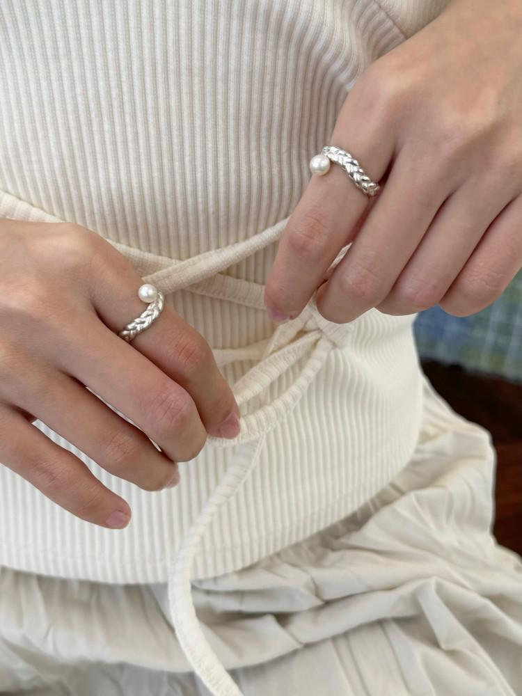 braided ring (pearl) 