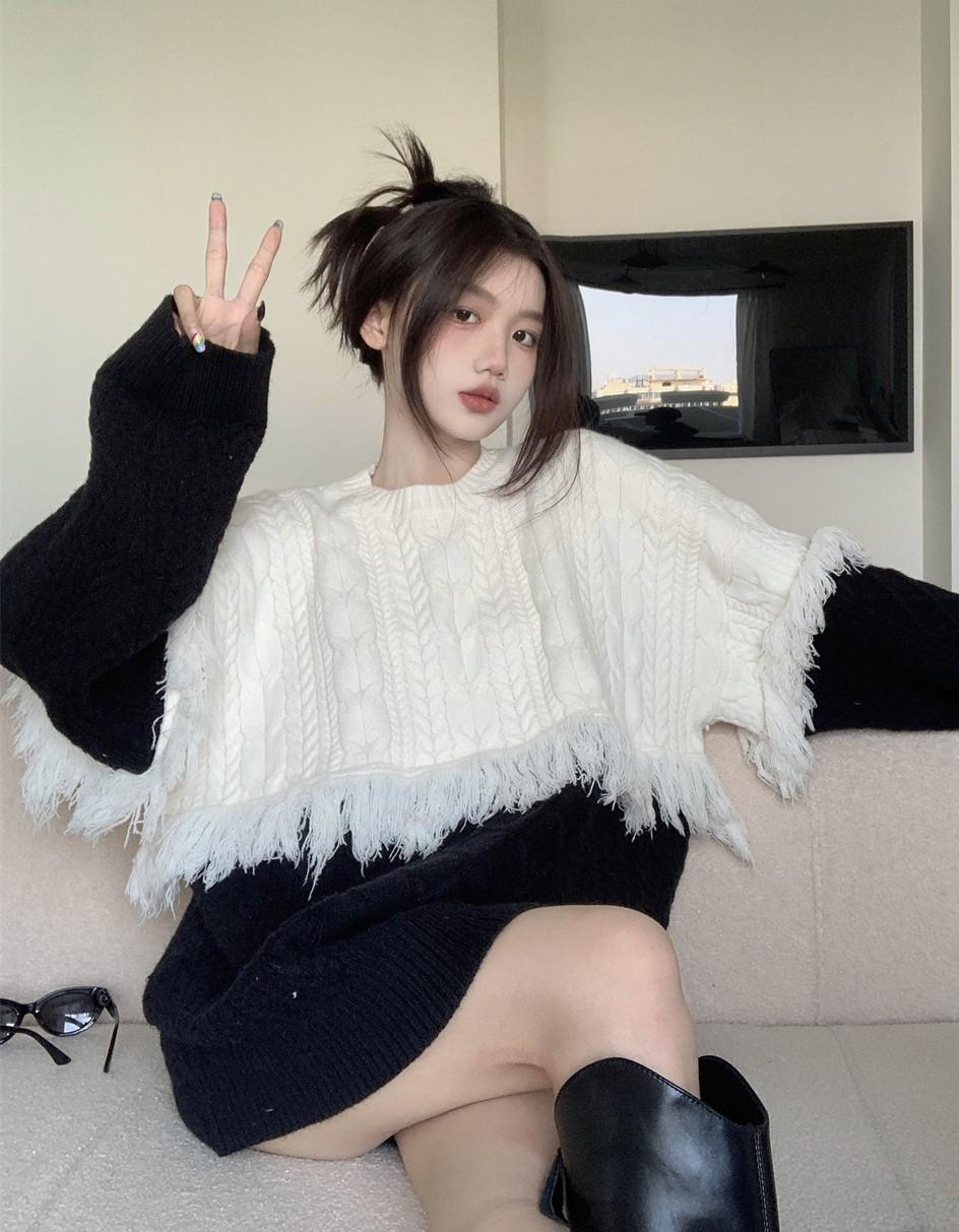 헤론 배색 꽈배기 태슬 라운드넥 오버 루즈핏 데일리 유니크 캐주얼 꾸안꾸 가을 겨울 연말니트 긴팔 니트 티셔츠