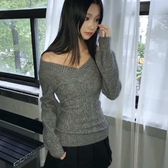 [그레이 당일배송/허리슬림핏🌹/MD기획가!]슬림핏 꽈배기 브이넥 오프숄더 루즈핏 긴팔 니트
